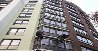 Установка крыши на балкон Алапаевск цена от 1043 руб. м/2.